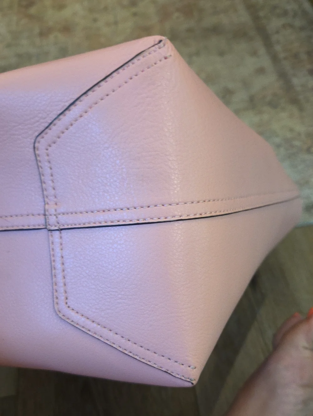 Kate Spade Ava reversible Tote In PINK